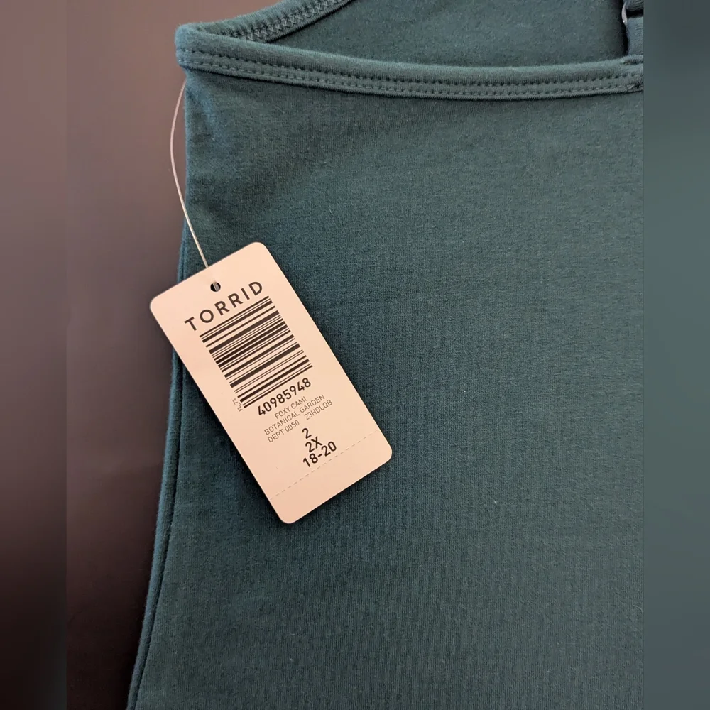 Torrid Foxy Cami Botanical Green Size 2 NWT - Picture 7 of 10